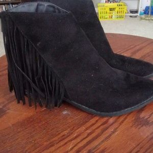 Soda Black fringe bootie